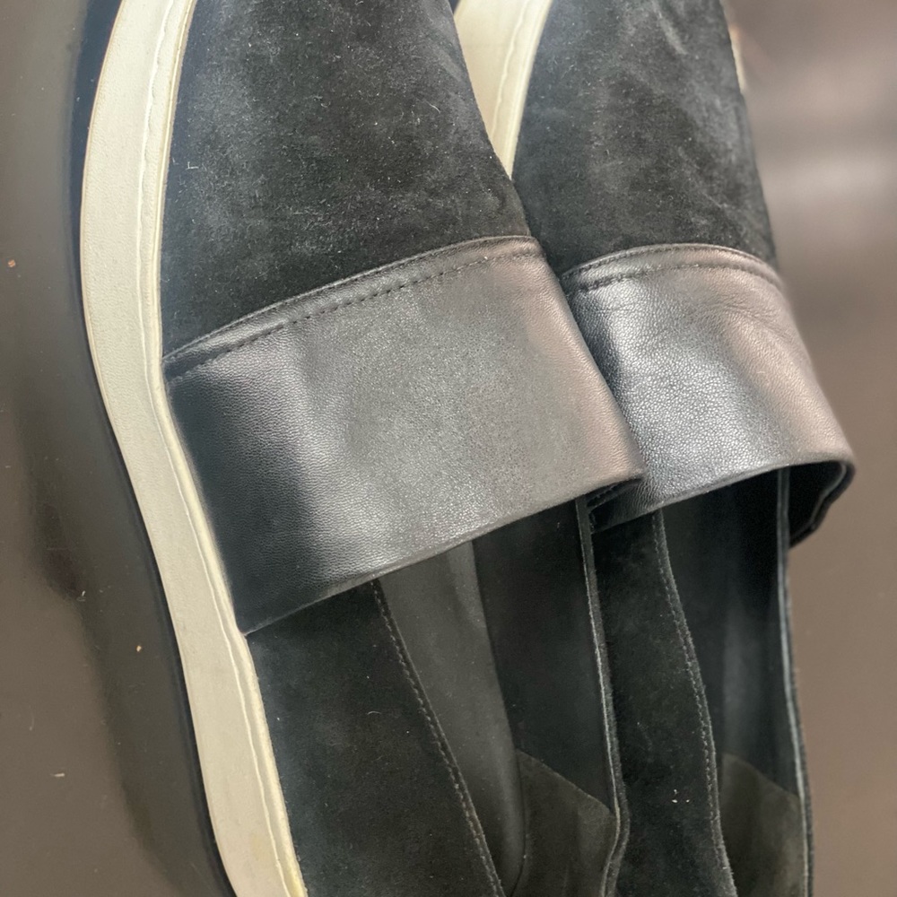 vince slip on platform